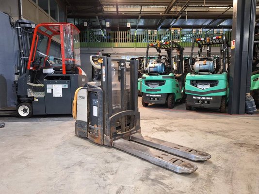 Gerbeur accompagnant Crown DT3040 2.0 - 1