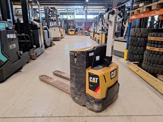Transpalette accompagnant Caterpillar NPP20N2