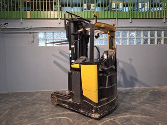 Chariot à mât rétractable Caterpillar NR16N