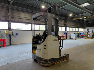 Chariot à mât rétractable Crown ESR5260-1.4 - 3