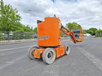 Nacelle articulée JLG E300AJP