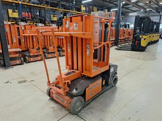 Nacelle à mât vertical JLG TOUCAN DUO