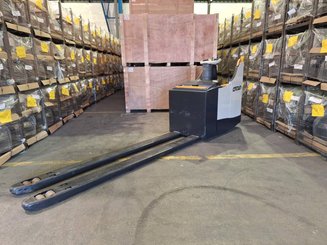 Transpalette porté debout Crown WT3040