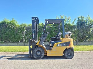 Chariot élévateur frontal 4 roues Caterpillar GP20NT