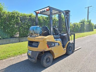 Chariot élévateur frontal 4 roues Caterpillar GP20NT