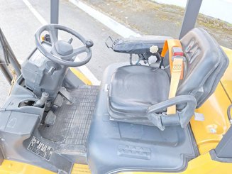 Chariot élévateur frontal 4 roues Caterpillar GP30NT