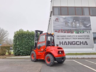 Chariot élévateur tout terrain Hangcha TT30-4