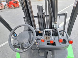 Chariot élévateur frontal 4 roues Hangcha XC35i