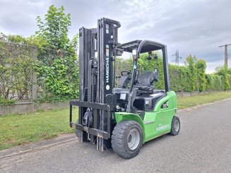 Chariot élévateur frontal 4 roues Hangcha XC35i