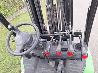 Chariot élévateur frontal 4 roues Hangcha XC35i