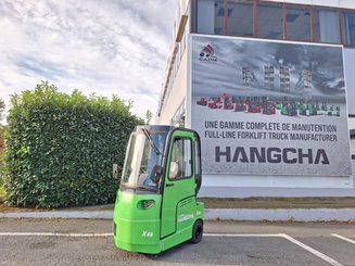 Tracteur de remorquage Hangcha QDD80-XD3i