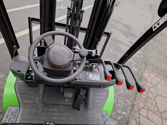 Chariot élévateur frontal 4 roues Hangcha AE25-I