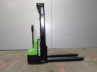 Gerbeur accompagnant Hangcha CDD12-A2MC2-ISZ