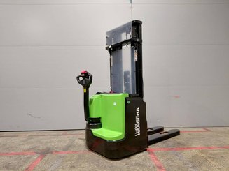 Gerbeur accompagnant Hangcha CDD12-XT1-SI