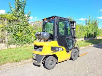 Chariot élévateur frontal 4 roues Caterpillar GP25NTD