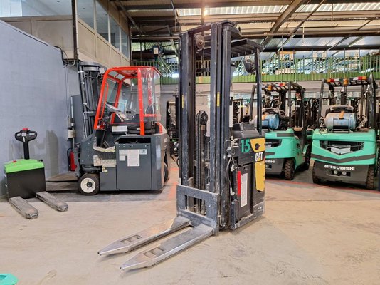 Gerbeur porté debout Caterpillar NSR20N - 1