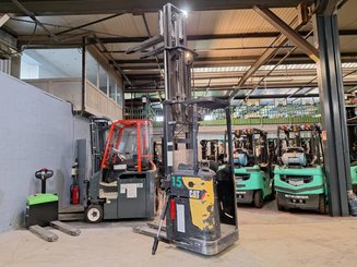 Gerbeur porté debout Caterpillar NSR20N