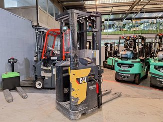 Gerbeur porté debout Caterpillar NSR20N