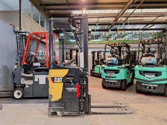 Gerbeur porté debout Caterpillar NSR20N