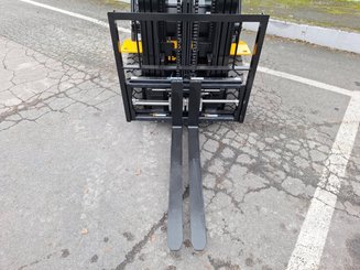 Chariot élévateur frontal 4 roues Hangcha XE25i (CPD25-XEY2-SI)
