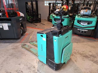Transpalette accompagnant Yale MP20X - 4