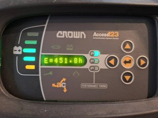 Gerbeur accompagnant Crown ESI4000-12