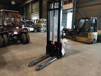 Gerbeur accompagnant Hangcha CDD12-A2MC2-SZ