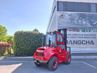 Chariot élévateur tout terrain Hangcha TT30-4