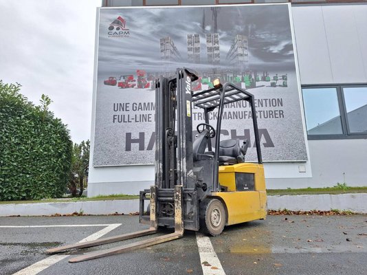 Chariot élévateur frontal 3 roues Yale ERP16ATF - 1