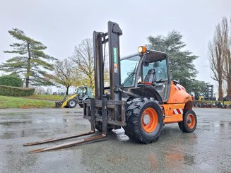 Chariot élévateur tout terrain Ausa C400H