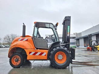 Chariot élévateur tout terrain Ausa C400H