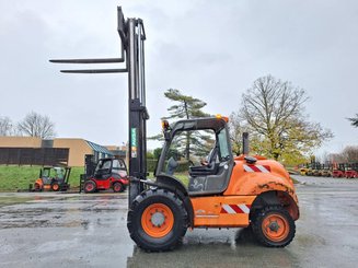 Chariot élévateur tout terrain Ausa C400H