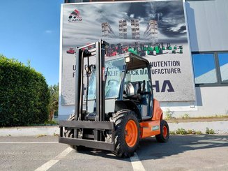 Chariot élévateur tout terrain Ausa C150H