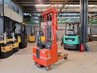 Gerbeur accompagnant BT LSF 1250 EE - 8