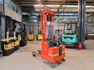 Gerbeur accompagnant BT LSF 1250 EE - 9