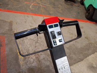 Gerbeur accompagnant BT LSF 1250 EE - 18