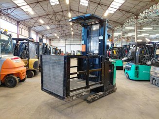 Préparateur de commandes à nacelle élevable Caterpillar NOH10N - 1