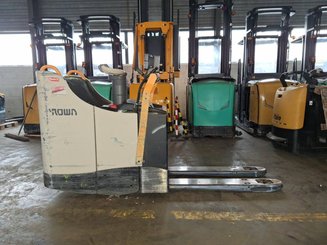 Transpalette porté debout Crown WT3040