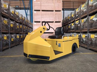 Tracteur de remorquage Charlatte TE206