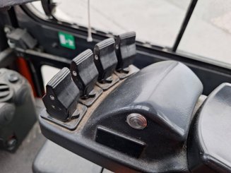 Chariot élévateur frontal 4 roues Carer Z70H - 13
