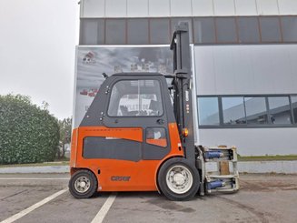 Chariot élévateur frontal 4 roues Carer Z70H - 5