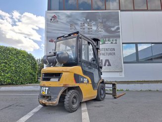 Chariot élévateur frontal 4 roues Caterpillar GP25NTD