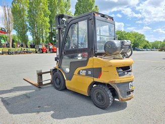 Chariot élévateur frontal 4 roues Caterpillar GP25NTD