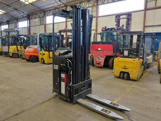 Gerbeur porté debout Caterpillar NSR16N