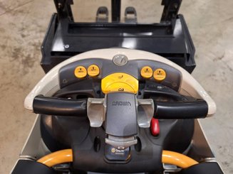 Gerbeur porté debout Crown DT3040