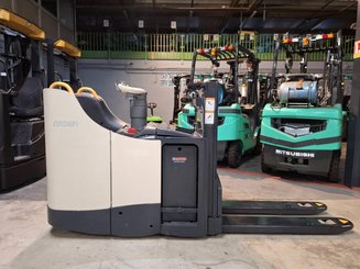 Gerbeur porté debout Crown DT3040