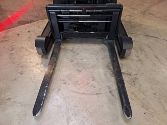 Chariot à mât rétractable Crown ESR5260-2,0 - 18