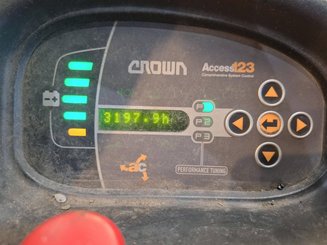 Transpalette porté debout Crown WT3040 2.00