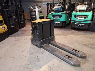 Transpalette accompagnant Caterpillar NPP20N2E