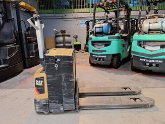 Transpalette accompagnant Caterpillar NPP20N2E